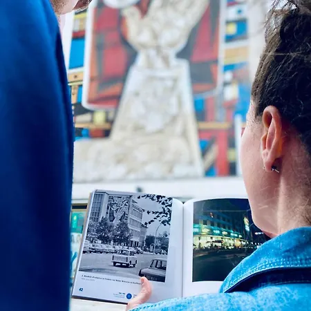 Ostloft - Plattenbauappartement In *