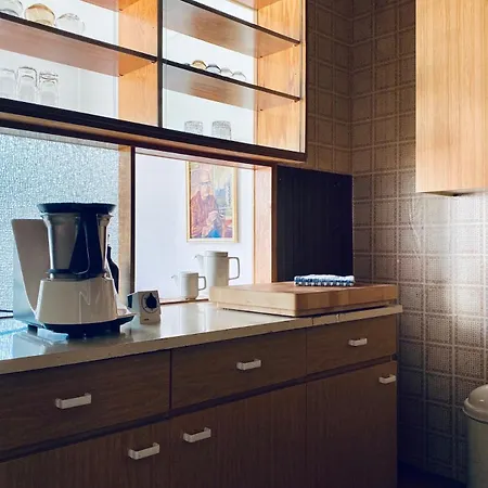 Ostloft - Plattenbauappartement In