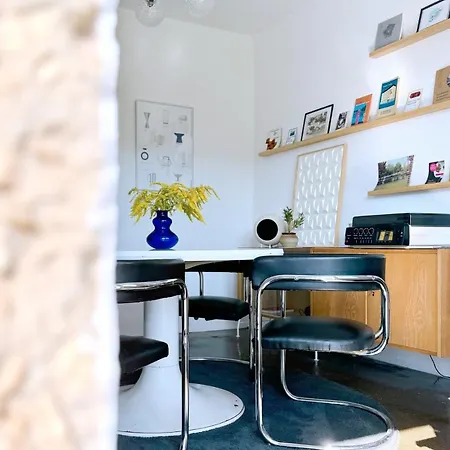 Ostloft - Plattenbauappartement In Apartment *