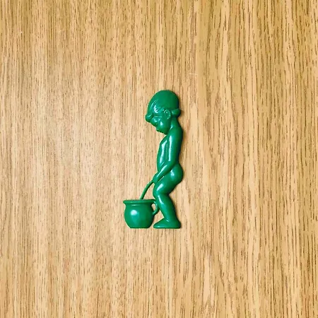 Ostloft - Plattenbauappartement In Айзенхюттенштадт